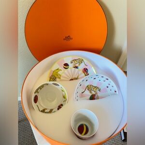 Hermes Dining Set New